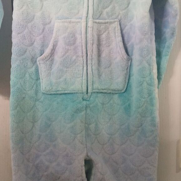 More then Magic Mermaid scale sleepwear hooded onsie Sz L 10/12 - Picture 3 of 8